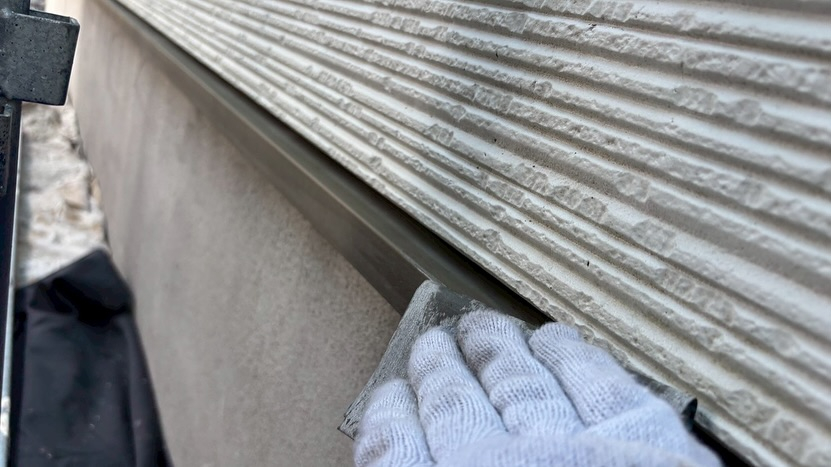 本日は松阪市O様邸邸にて、充実したシーリング作業を行いました...