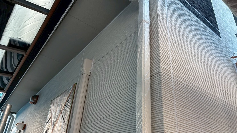 本日は松阪市O様邸邸にて、充実したシーリング作業を行いました...