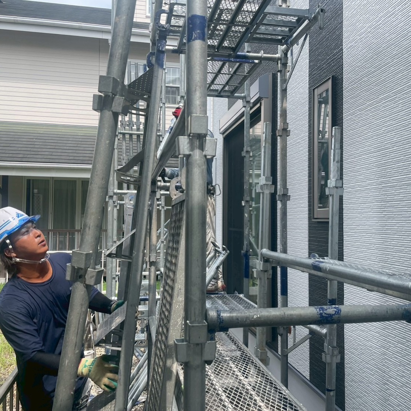 本日は松阪市のO様邸で足場の解体を無事に完了しました！