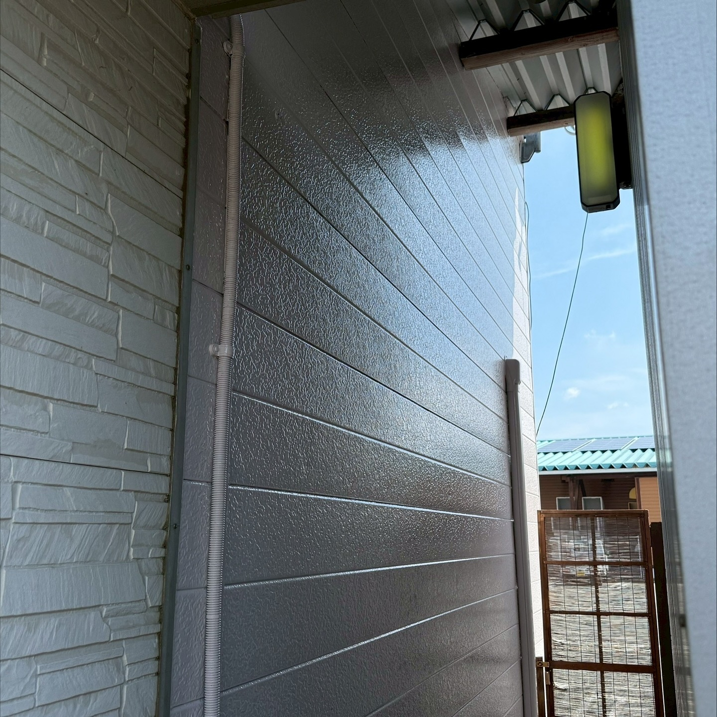 商工会議所青年部で大変お世話になった先輩方の事務所にて、塗り...