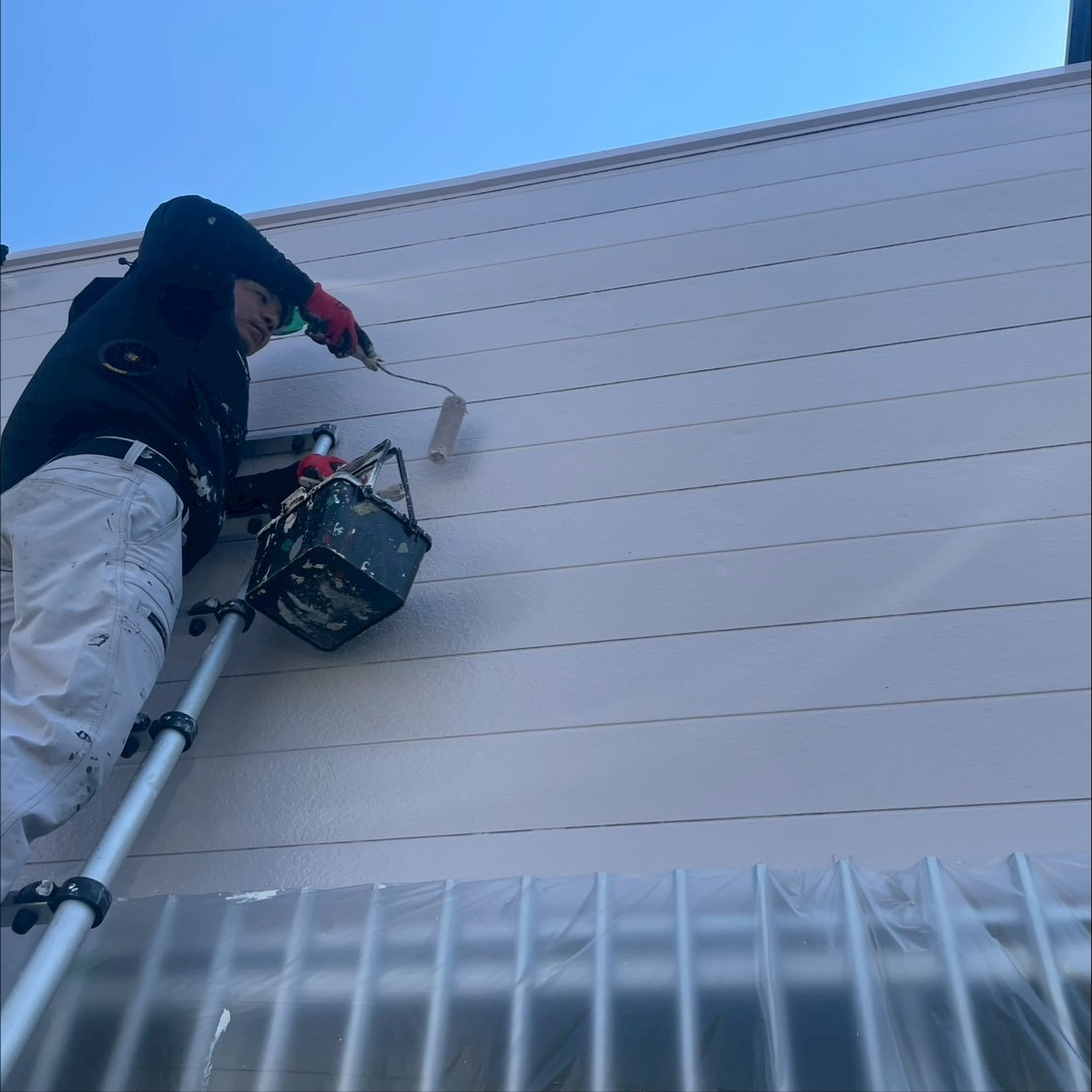 商工会議所青年部で大変お世話になった先輩方の事務所にて、塗り...