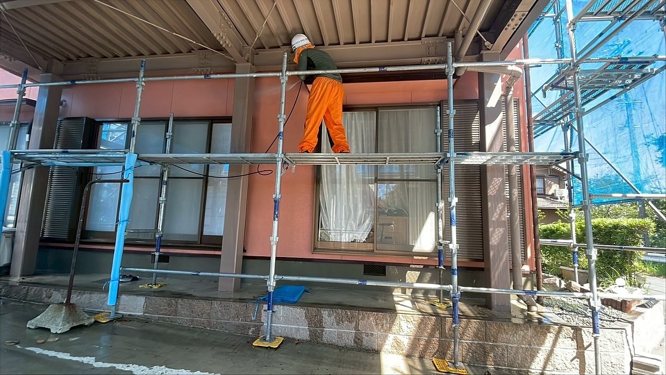 本日は松阪市平成町のK様邸にて、高圧洗浄を実施いたしました！...