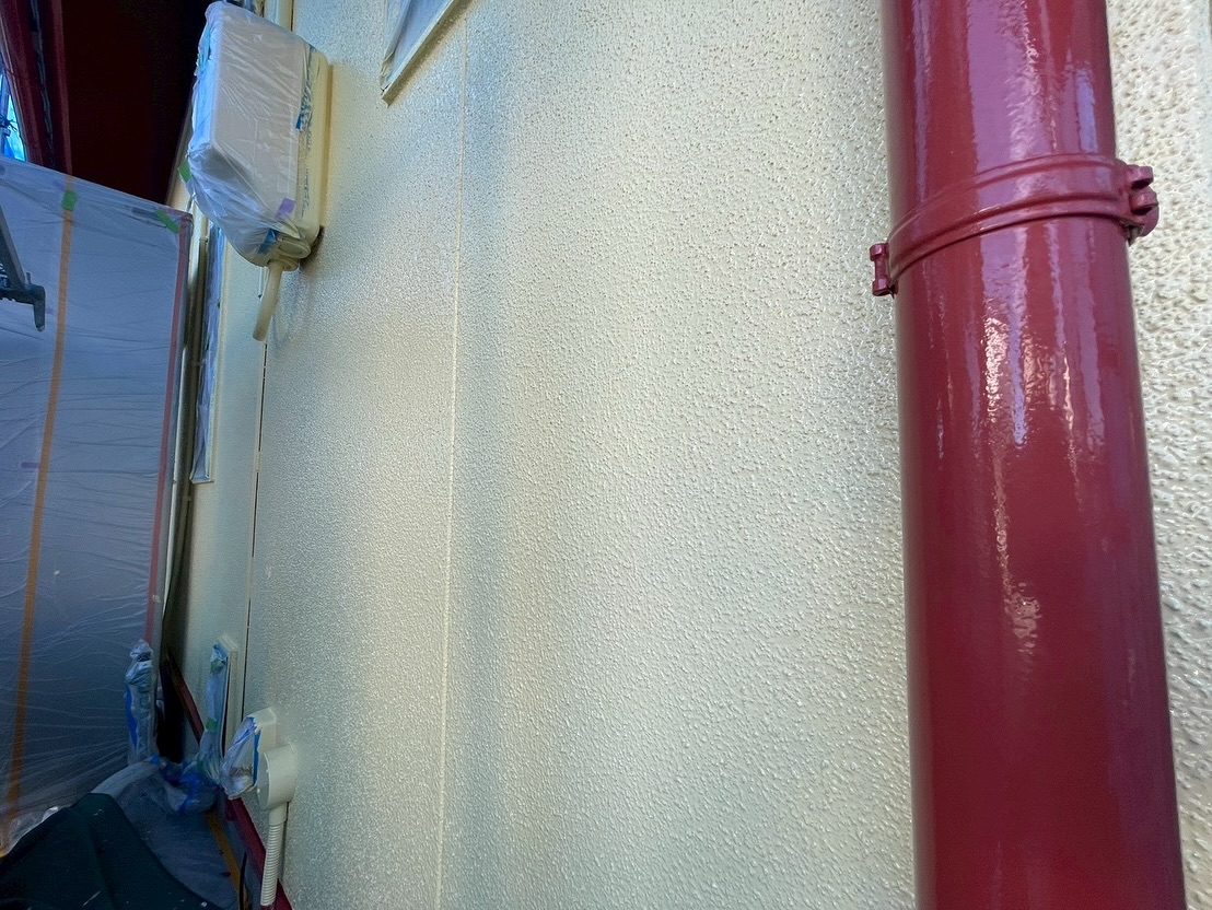 松阪市K様邸にて、外壁のメイン部分の塗装が完了しました！✨