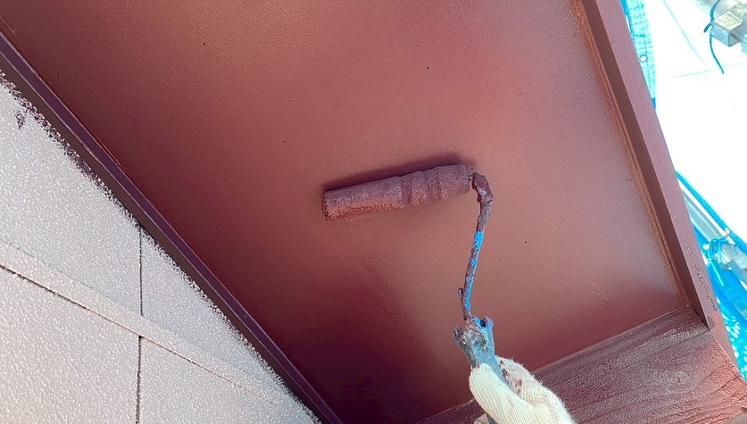 今回ご紹介するのは、松阪市K様邸で行った【付帯部・軒天塗装工...