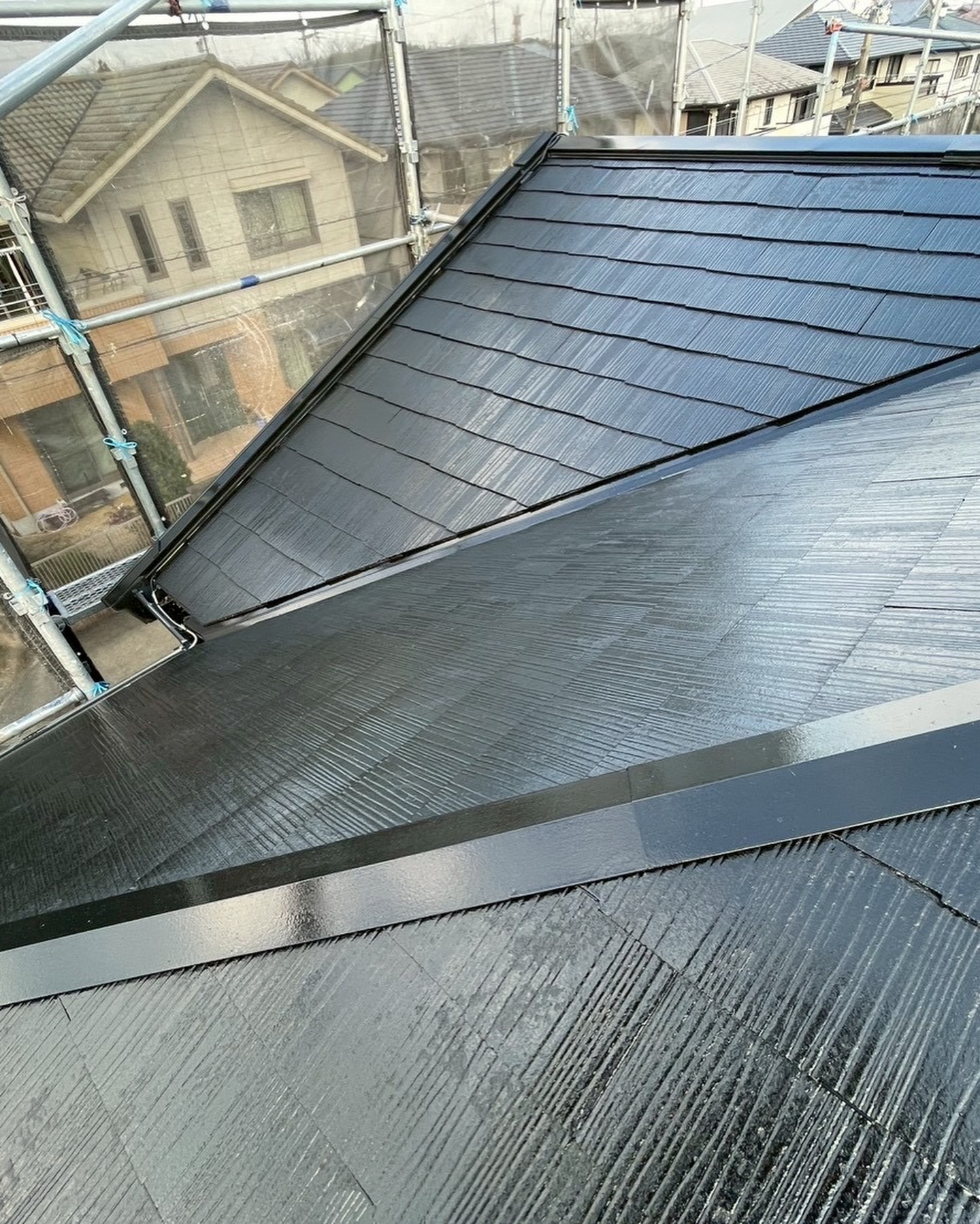 【屋根塗装工事 完工しました🏠✨】