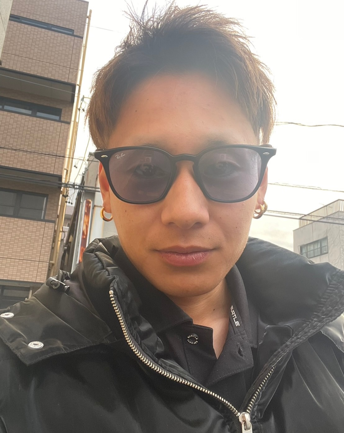 今回は、山凰建装で活躍する19歳の若手職人 米山 暁史くん ...